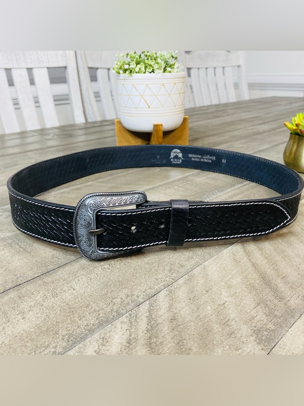 Ridge Genuine Leather Western Tooled Belt Black Engraved Silver Buckle Size M